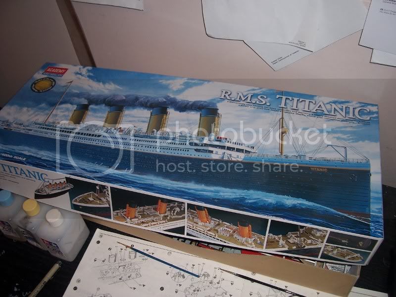 Revue de kit: RMS Titanic 1/700 Academy 